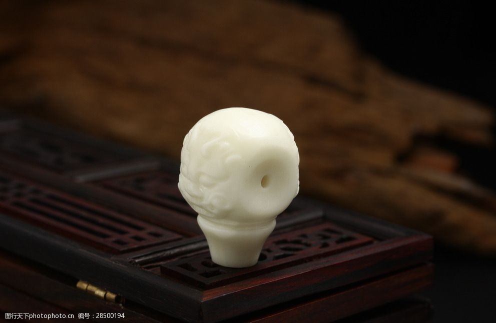 天然象牙果瑞兽一体藏式三通佛头