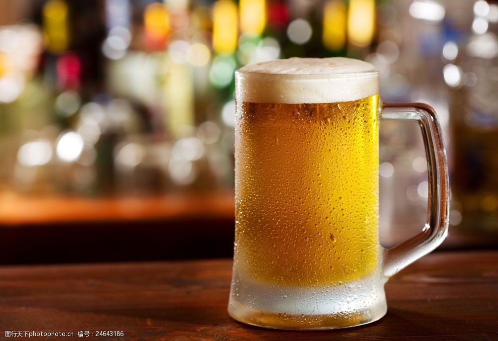 关键词:一杯冰镇啤酒图片素材 一杯 冰镇 啤酒 酒水 饮料 酒类图片
