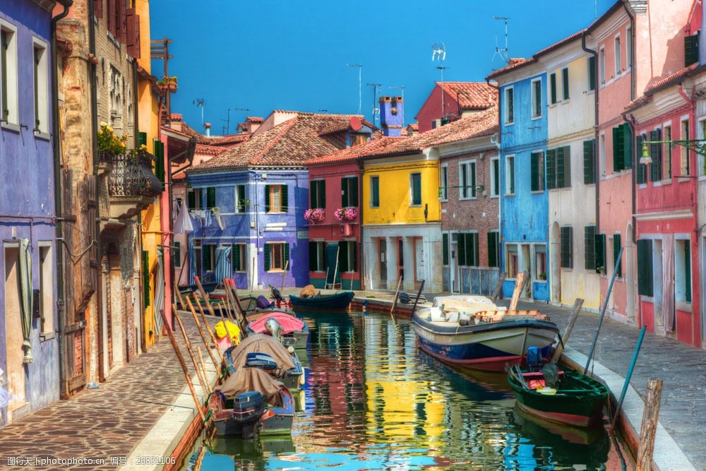 颜色鲜艳 欧洲小镇 河流 房屋 建筑 美景 城市风光 环境家居 图片素材