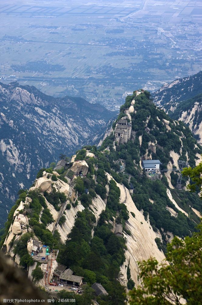华山 蜿蜒盘旋 山上人家 青山 山脉 山地 山沟 山岭 山冈 山峰 岩石