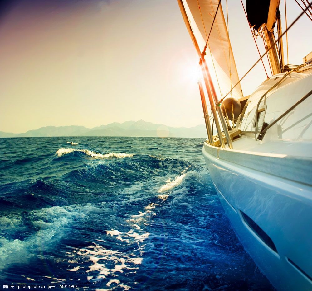 关键词:海中行驶的帆船图片素材 行驶 海浪 大海 帆船 游艇 航海 旅行