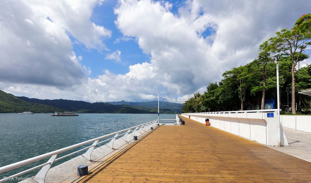 海景公园海滨栈道