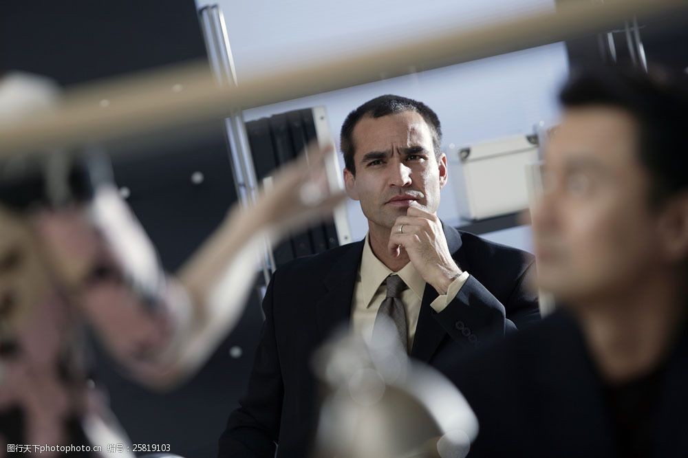 地球 全球商务导航 开会 会议 认真 思考 商务男性 外国男性 成功男人