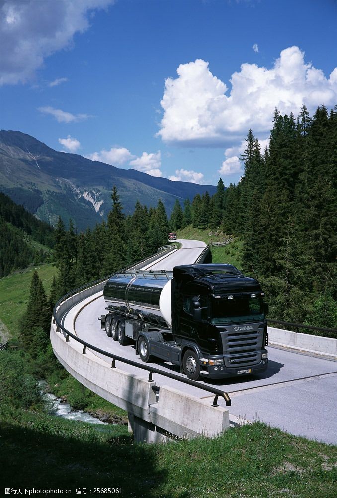 黑色货车摄影素材图片