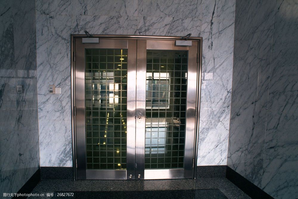 会议室大门摄影图片