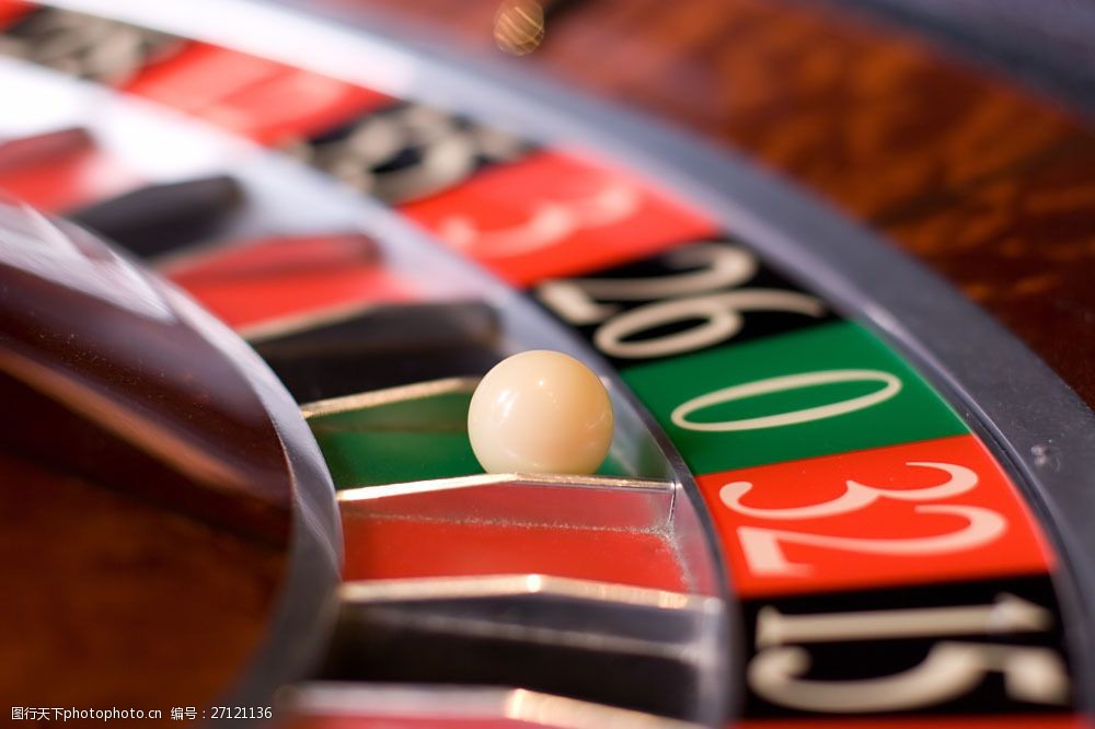 关键词:赌桌上的转盘图片素材 转盘 白色球 赌博 赌场 赌桌 赌具 影音