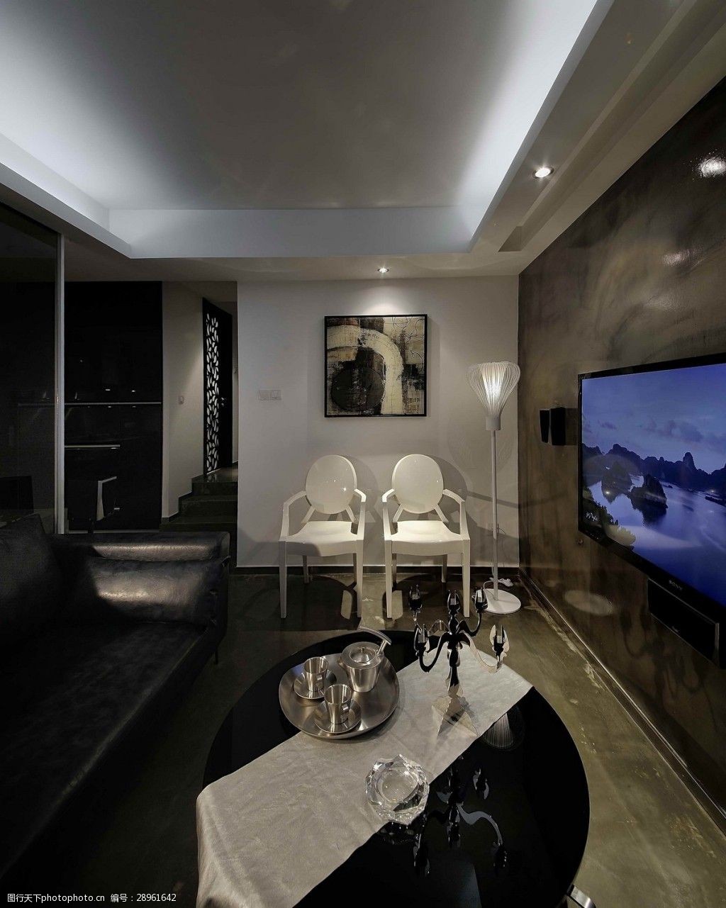 关键词:室内客厅现代灰黑装修效果图 暗色调 白色灯光 花纹大理石电视